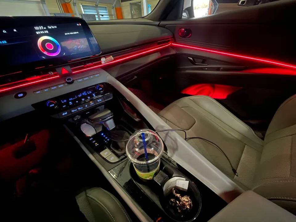 Hyundai Elantra CN7 ambient lighting - Hyundai Elantra CN7 Ambient Lighting Review - Cost & Results photo 4