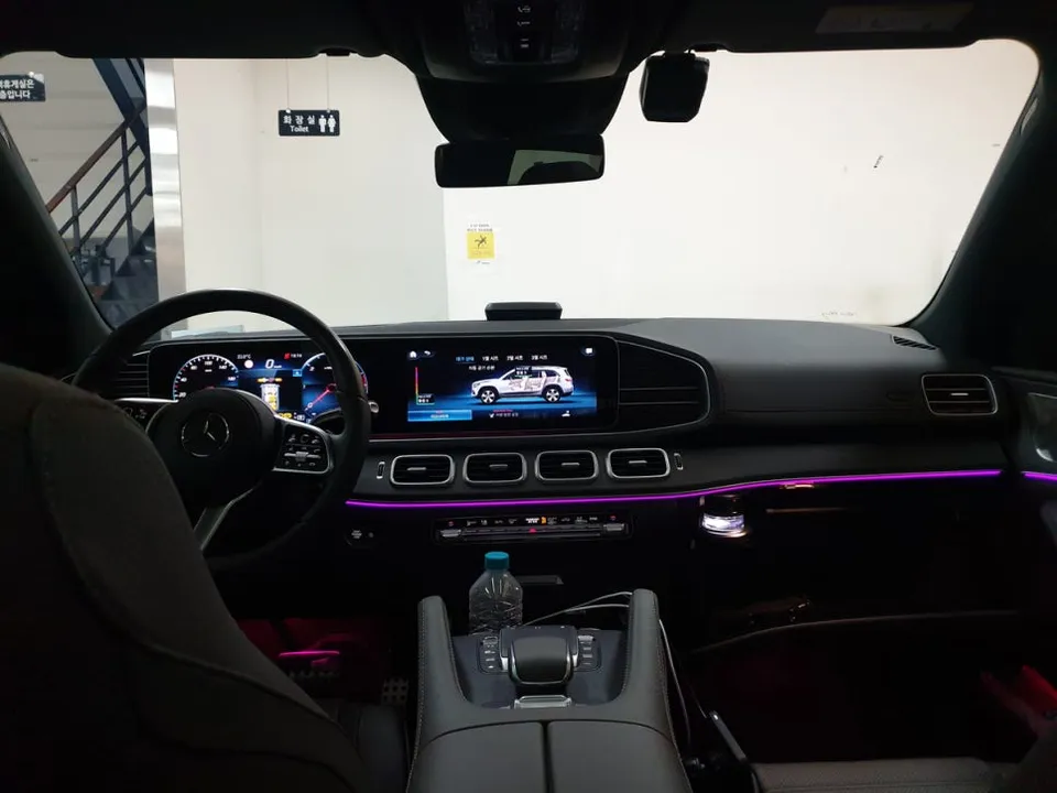 Mercedes-Benz S-Classのドラレコ取付事例|費用目安・仕上がり 施工写真 1-3