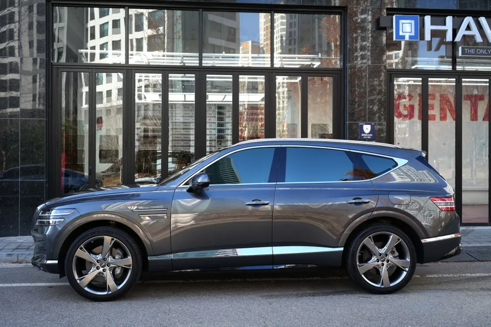 Genesis GV80のガラスコーティング事例|韓国での施工 施工写真 2-2