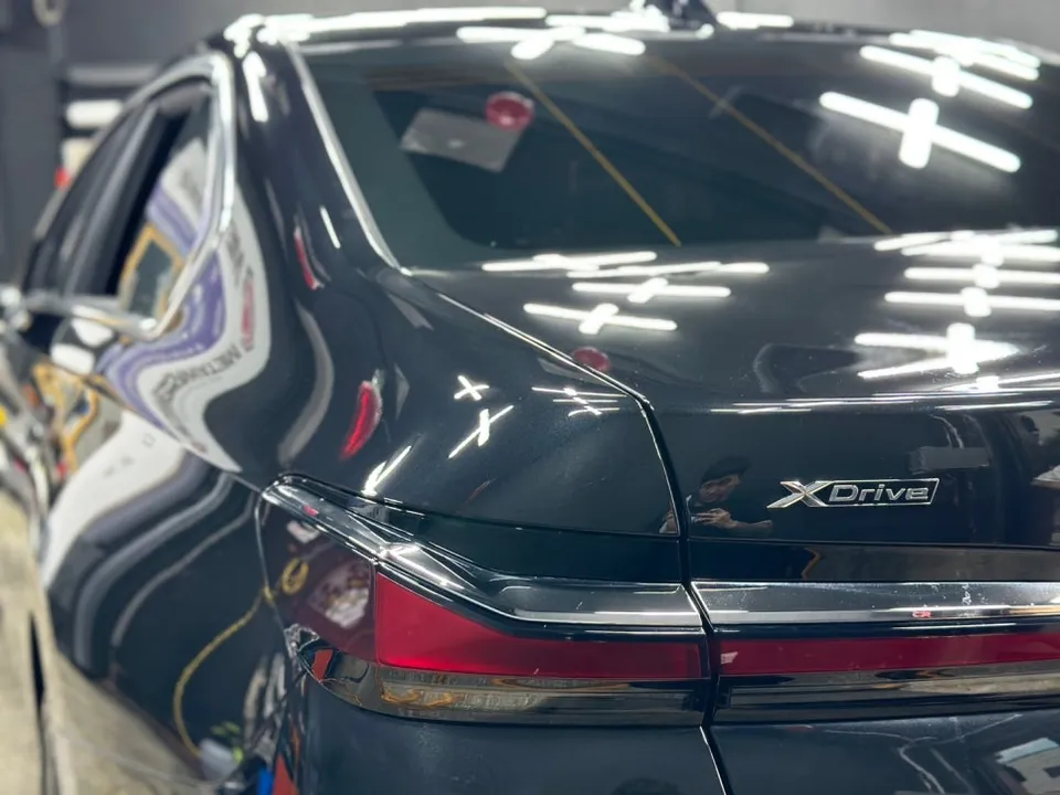 BMW 7 Series PPF施工事例|韓国でのデュオトーン施工 施工写真 2-2