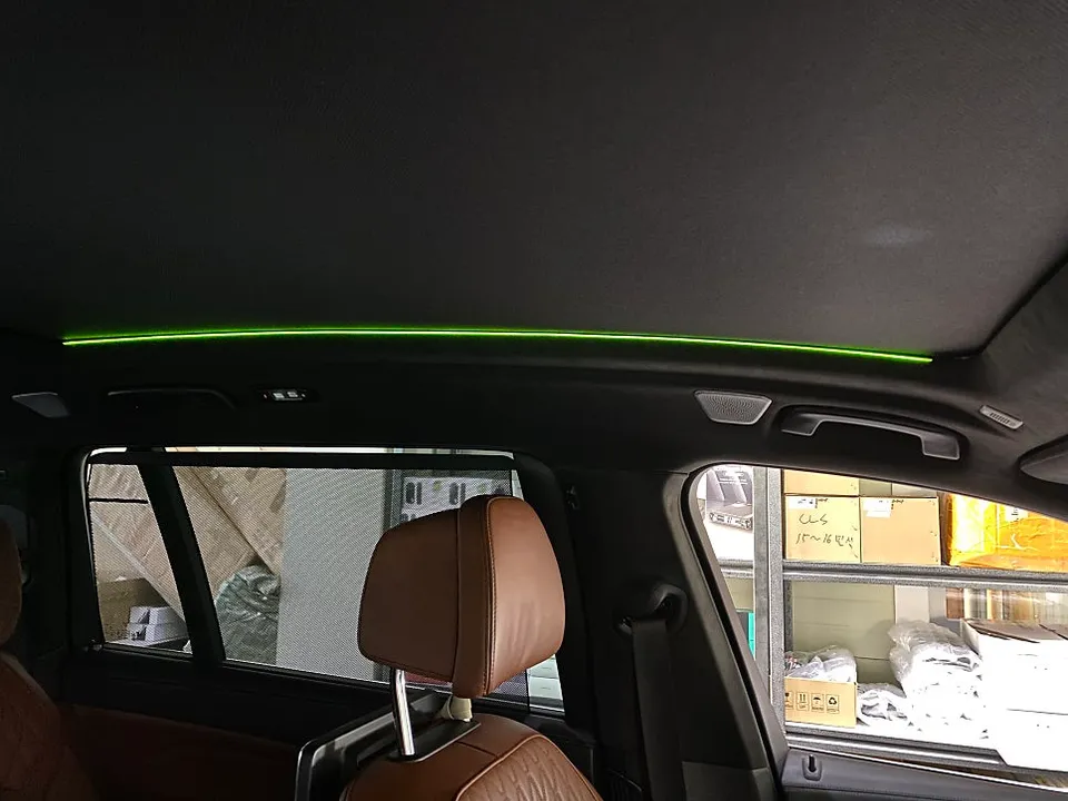 BMW X7 ambient lighting - BMW X7 Ambient Lighting Review — Enhanced Mood Lighting photo 4