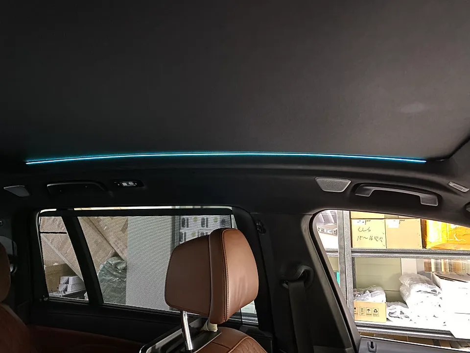 BMW X7 ambient lighting - BMW X7 Ambient Lighting Review — Enhanced Mood Lighting photo 5