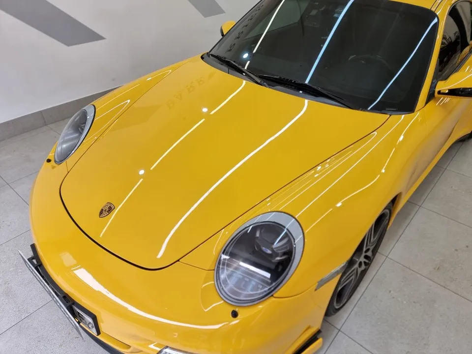 ポルシェ911のカーラッピング事例|LBフィルム モランイエロー 施工写真 2-3