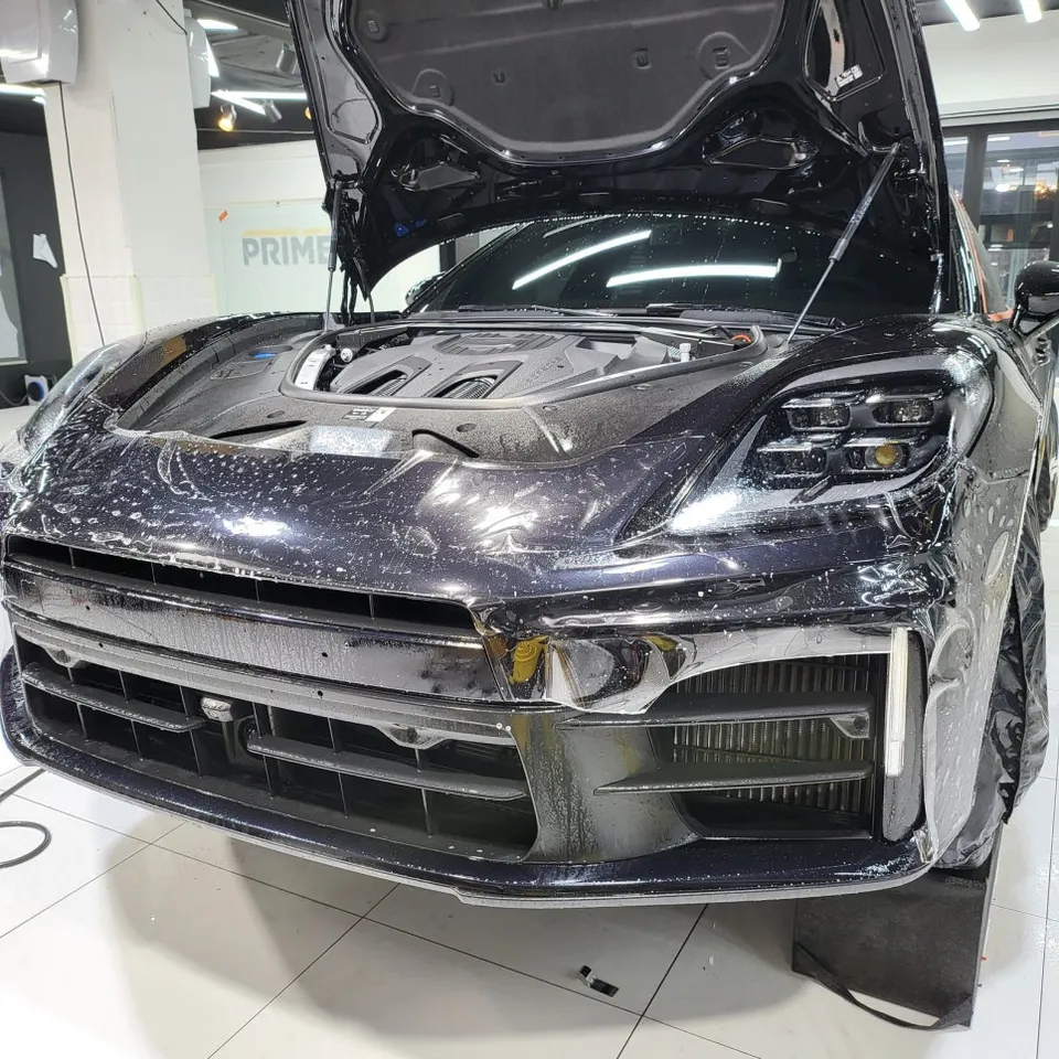 Porsche Panamera 4のPPF施工事例 施工写真 4