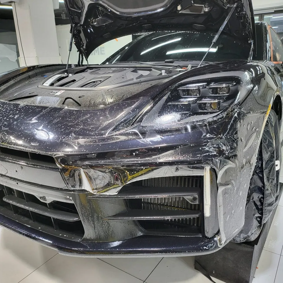 Porsche Panamera 4のPPF施工事例 施工写真 5