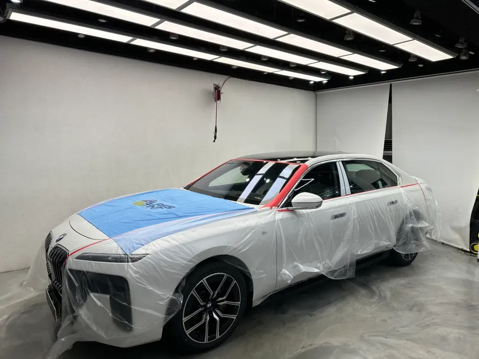 BMW i7のカーフィルム施工事例｜費用目安・仕上がり 施工写真 2