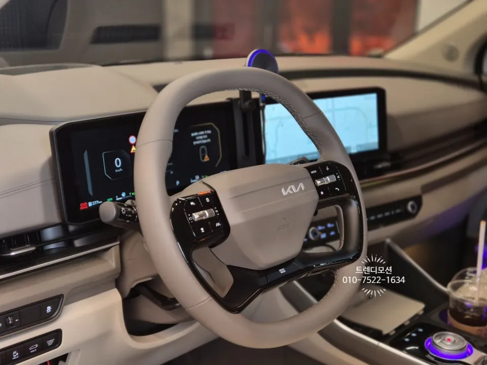 Kia Carnival KA4 steering wheel - Kia Carnival KA4 Steering Wheel Customization Review photo 5