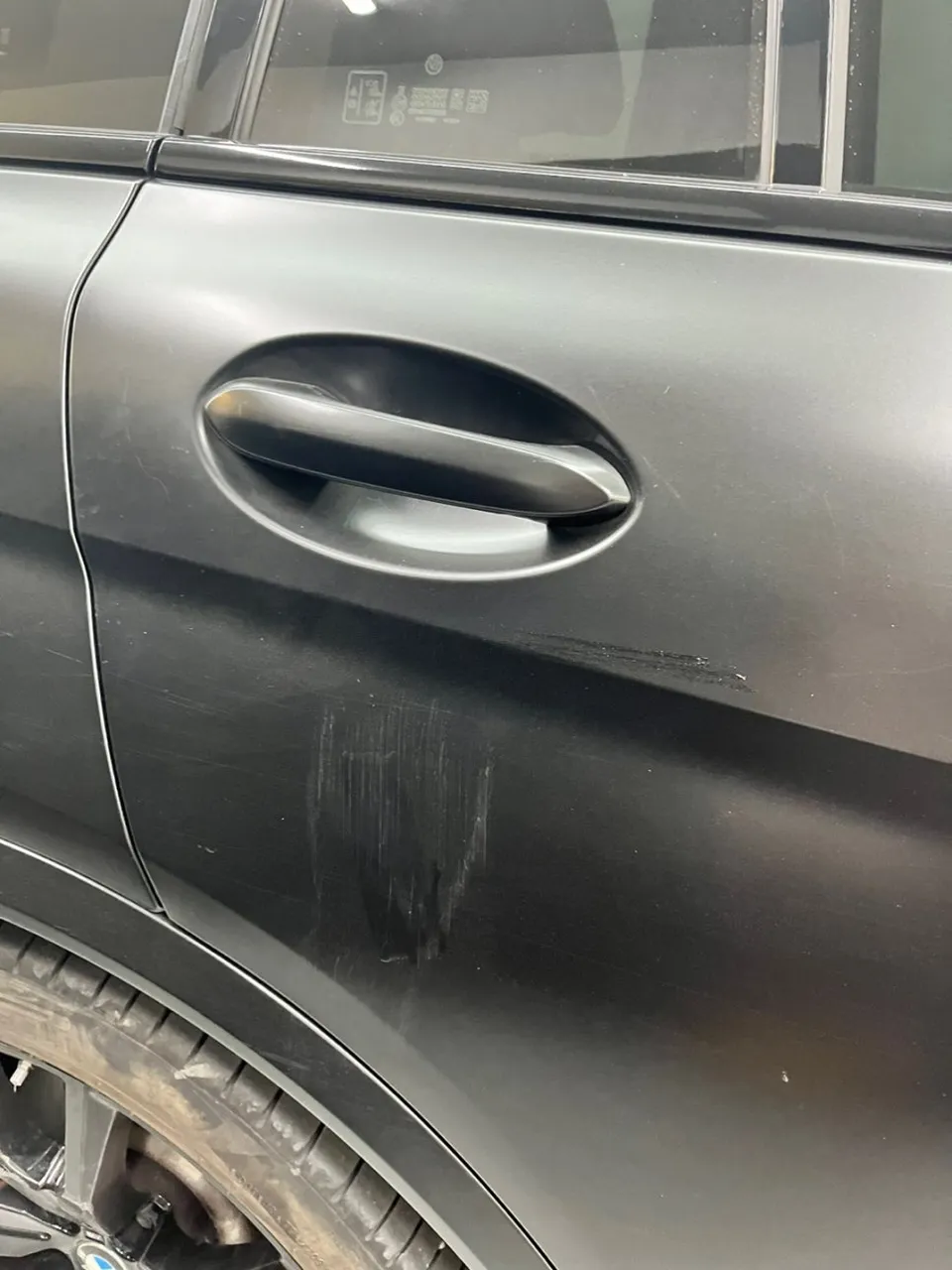 BMW X7 vinyl wrap - BMW X7 Vinyl Wrap Redo: Why Film Matching is Crucial photo 5