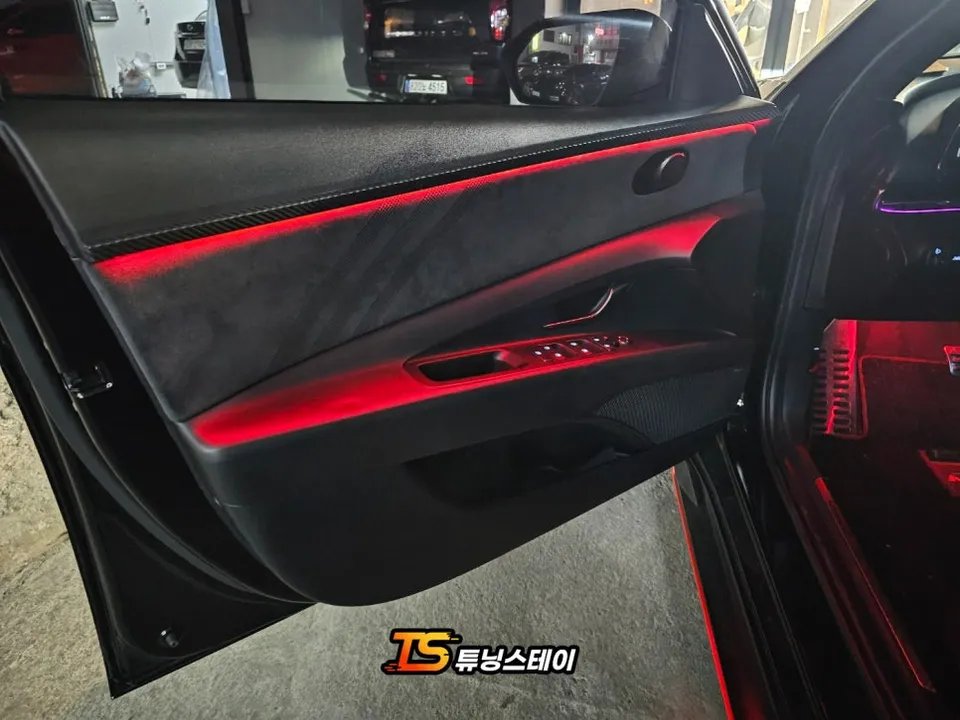 Hyundai Elantra CN7 ambient lighting installation result