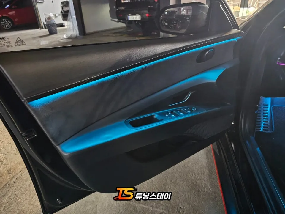 Hyundai Elantra CN7 ambient lighting - Hyundai Elantra CN7 Ambient Lighting Review — Cost & Results photo 3