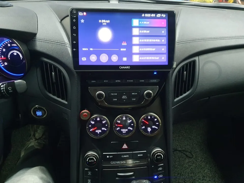Genesis CoupeのAndroid Auto・CarPlay取付事例 施工写真 3-1