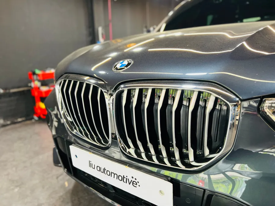 BMW X5 body kit - BMW X5 Body Kit Installation Review photo 4