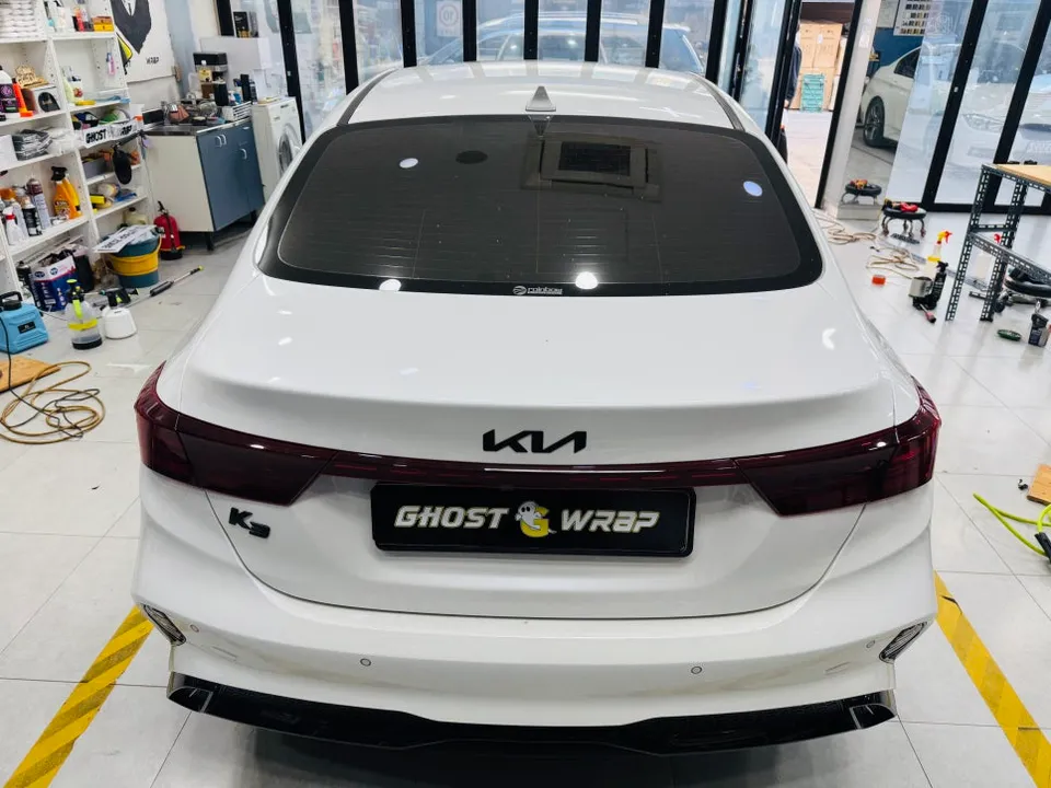 Kia K3のPPF施工事例|ルーフトップとヘッドライト 施工写真 2-1