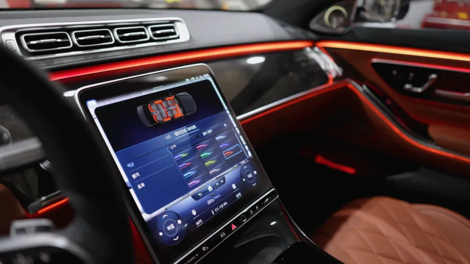 Mercedes-Benz S-Class ambient lighting - Mercedes-Benz S-Class Ambient Lighting Review — Cost & Results photo 6