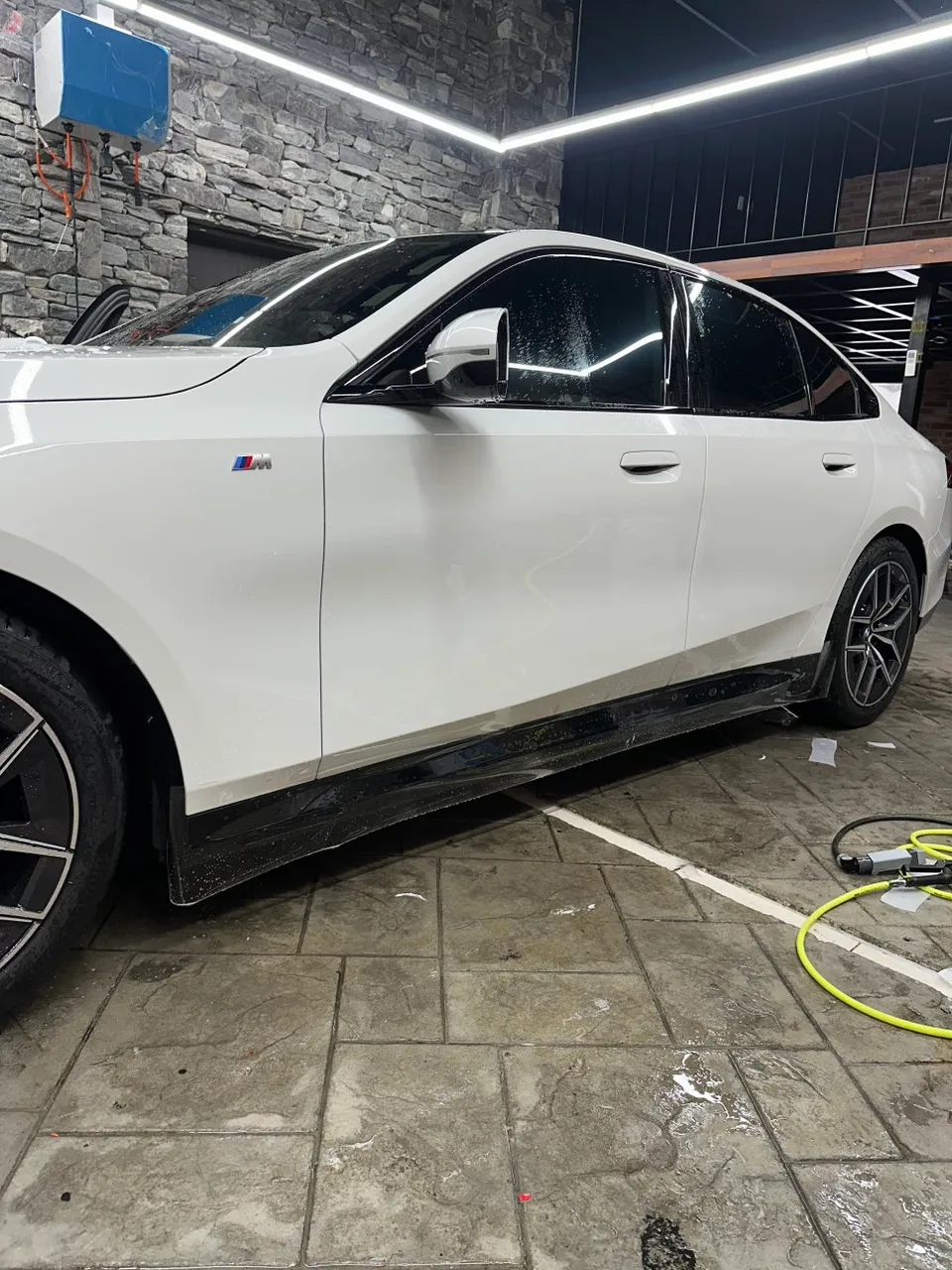 BMW 5 Series G30 PPF施工事例|ハイグロス・室内保護 施工写真 5