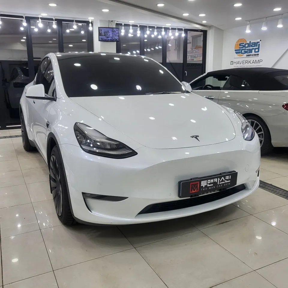 Tesla Model YのPPF施工事例｜費用目安・仕上がり 施工写真 2-1