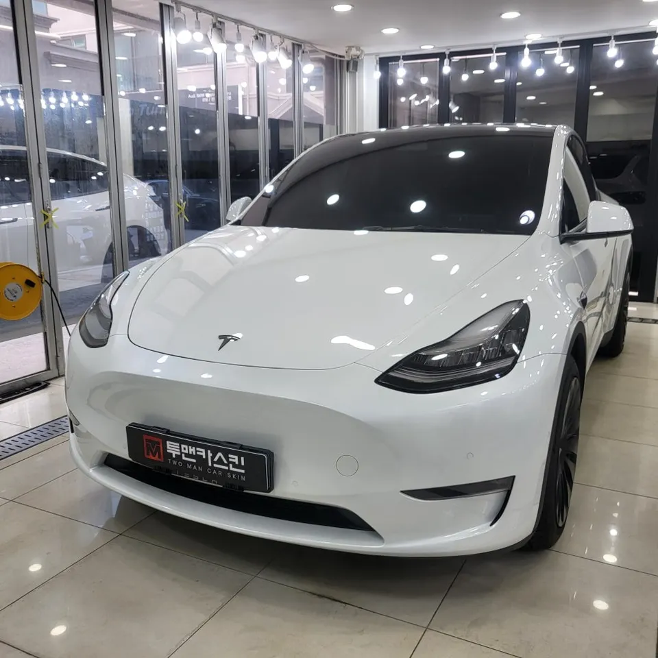 Tesla Model YのPPF施工事例｜費用目安・仕上がり 施工写真 3-1