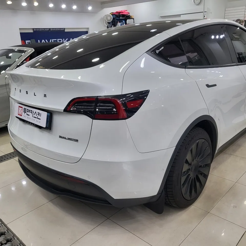 Tesla Model YのPPF施工事例｜費用目安・仕上がり 施工写真 2-2