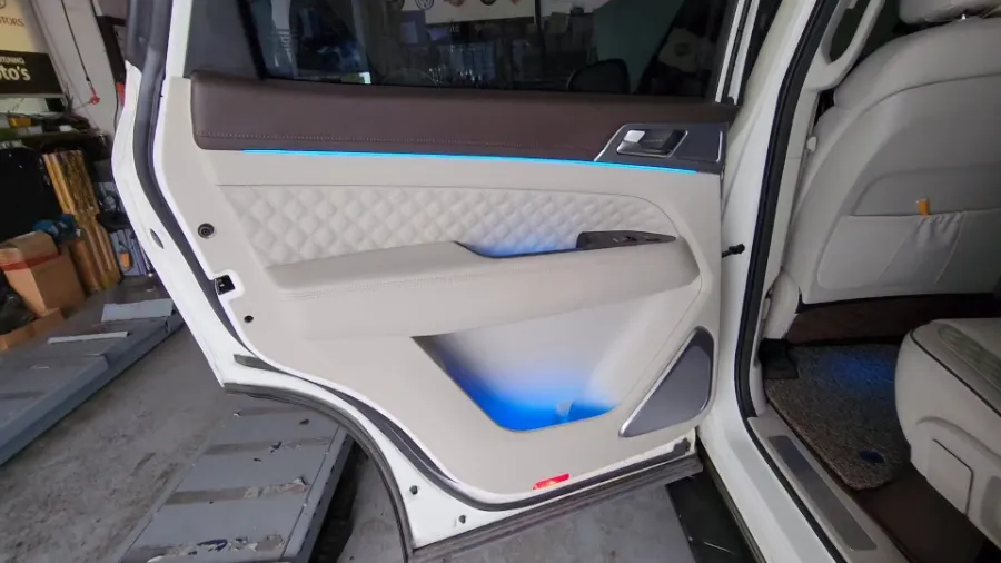 SsangYong G4 Rexton Ambient Lighting Review: Cost & Results photo 2