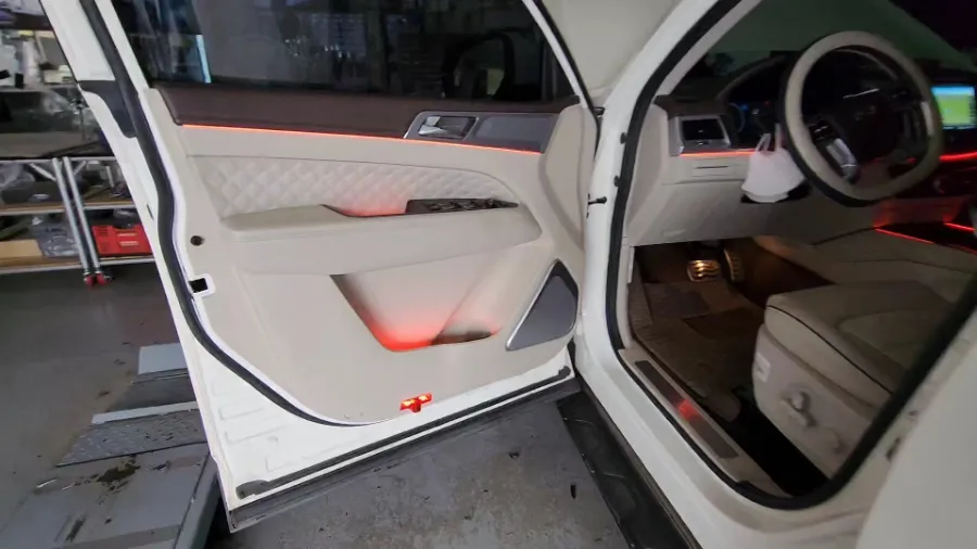 SsangYong G4 Rexton ambient lighting - SsangYong G4 Rexton Ambient Lighting Review: Cost & Results photo 3