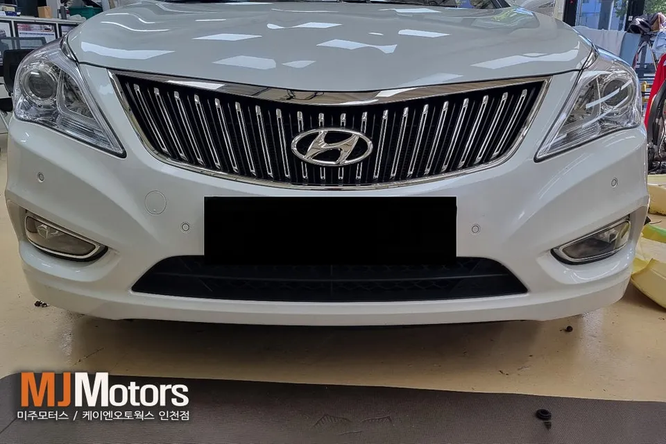 Hyundai Grandeur HG steering wheel - Hyundai Grandeur HG Steering Wheel Customization Review photo 4