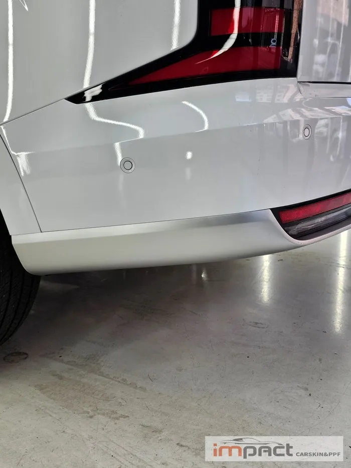 Hyundai Palisade LX3のカーラッピング事例|クロームパーツの変身 施工写真 1-2