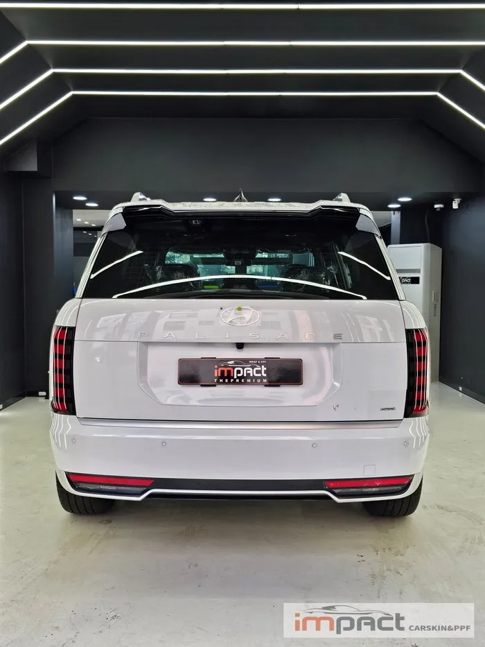 Hyundai Palisade LX3のカーラッピング事例|クロームパーツの変身 施工写真 3-2