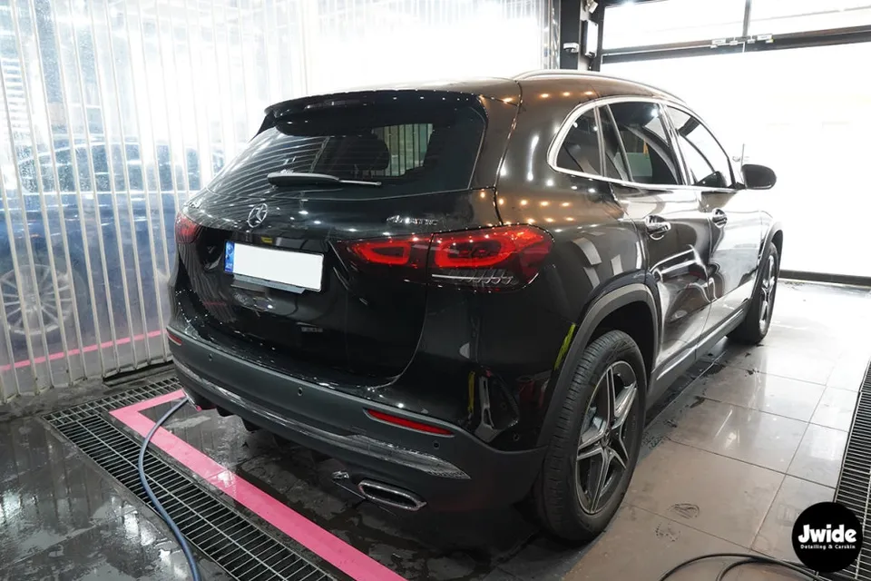 Mercedes-Benz MercedesのPPF施工事例|費用目安・仕上がり 施工写真 2-1