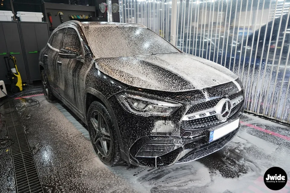 Mercedes-Benz MercedesのPPF施工事例|費用目安・仕上がり 施工写真 3-1