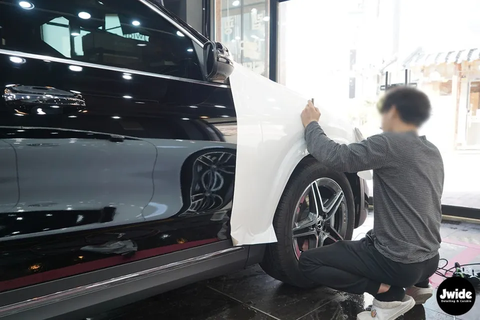 Mercedes-Benz MercedesのPPF施工事例|費用目安・仕上がり 施工写真 1-2