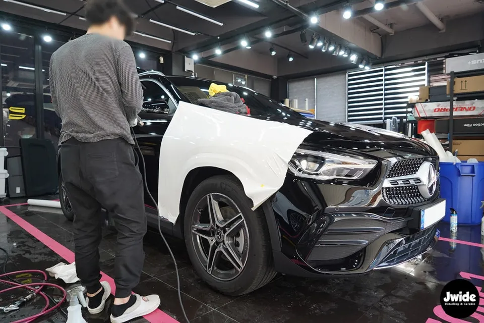 Mercedes-Benz MercedesのPPF施工事例|費用目安・仕上がり 施工写真 2-2