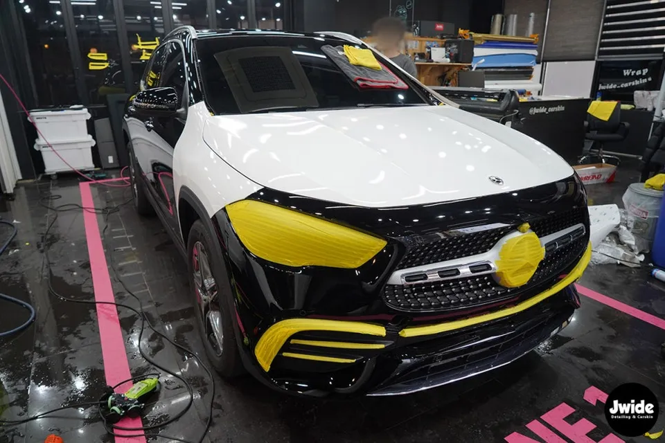 Mercedes-Benz MercedesのPPF施工事例|費用目安・仕上がり 施工写真 2-3