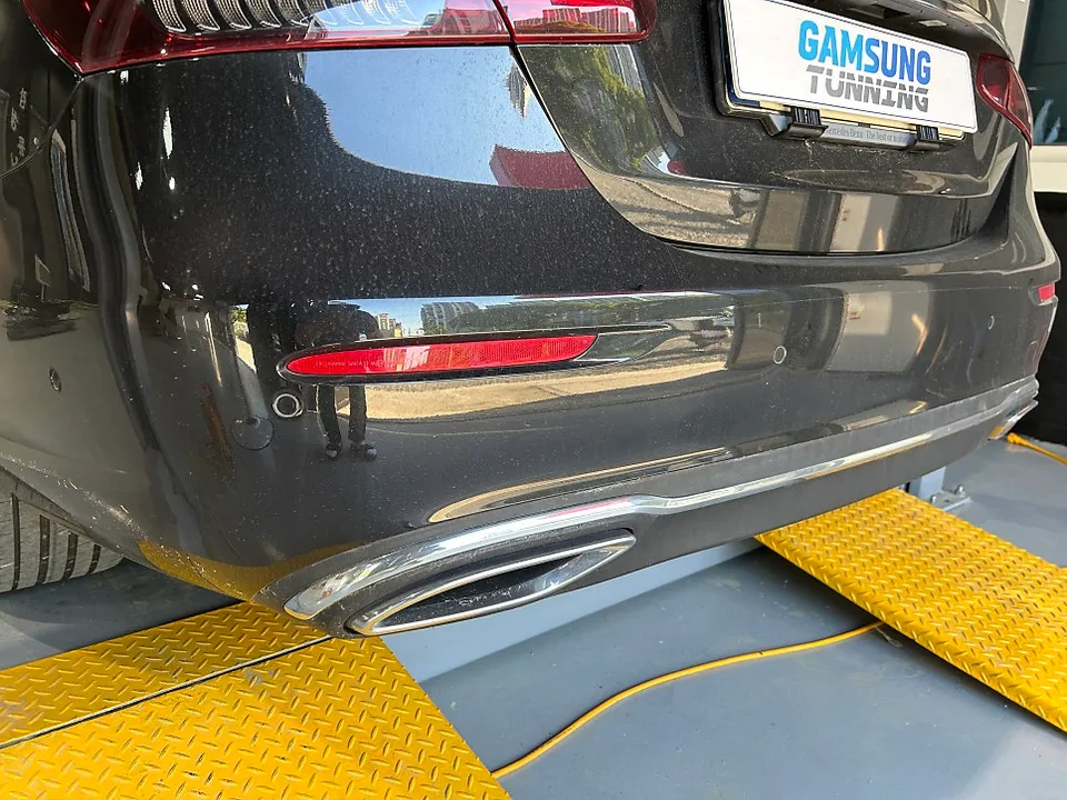 Mercedes-Benz E-Class W213 body kit - Mercedes-Benz E-Class W213 Body Kit Review — AMG Style Upgrade photo 4