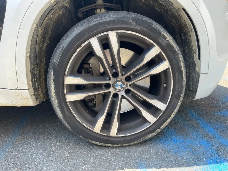 BMW X6 F16 wheel repair - BMW X6 F16 Wheel Repair & Painting Review photo 5