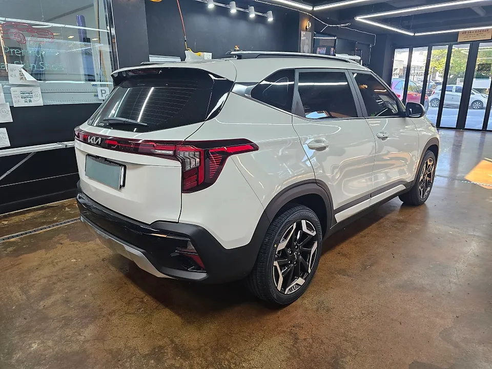Kia Seltos PPF施工事例｜費用目安と仕上がり 施工写真 1-3
