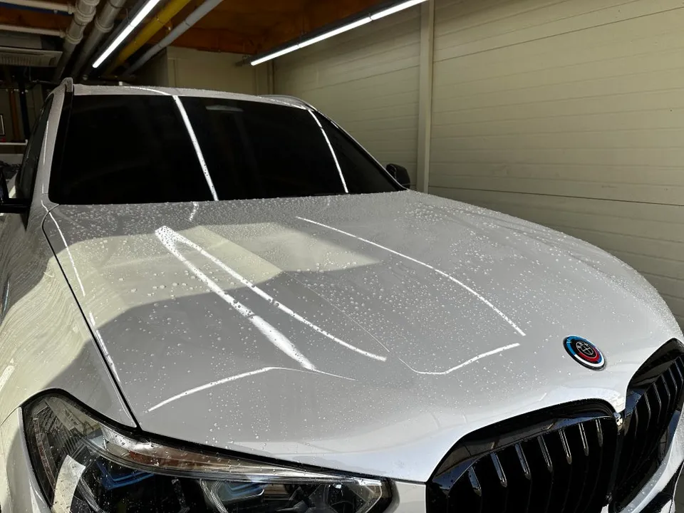 BMW X5のガラスコーティング事例｜韓国での施工参考 施工写真 2-3