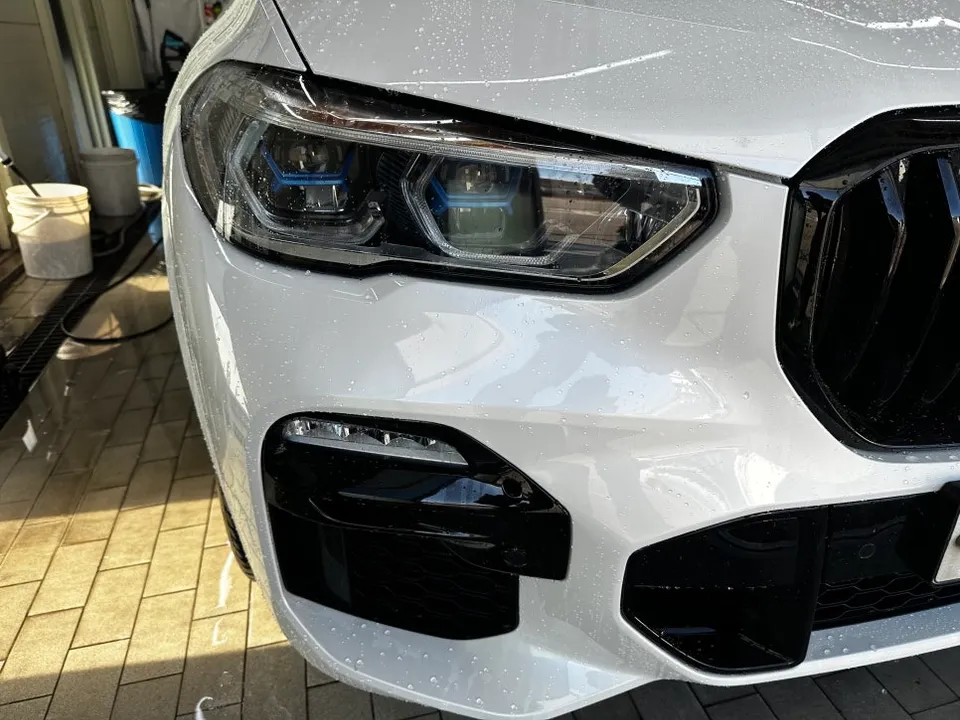 BMW X5のガラスコーティング事例｜韓国での施工参考 施工写真 3-3