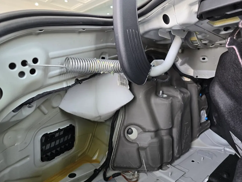 Mercedes-Benz CLA Power Trunk Retrofit Review photo 2