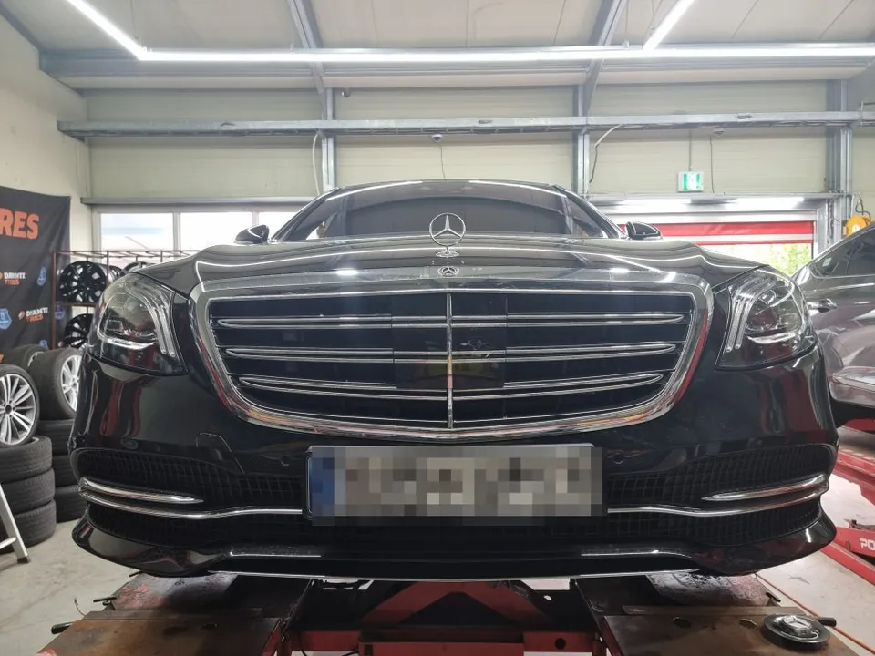 Mercedes-Benz S-Classのホイールリペア・塗装事例 写真