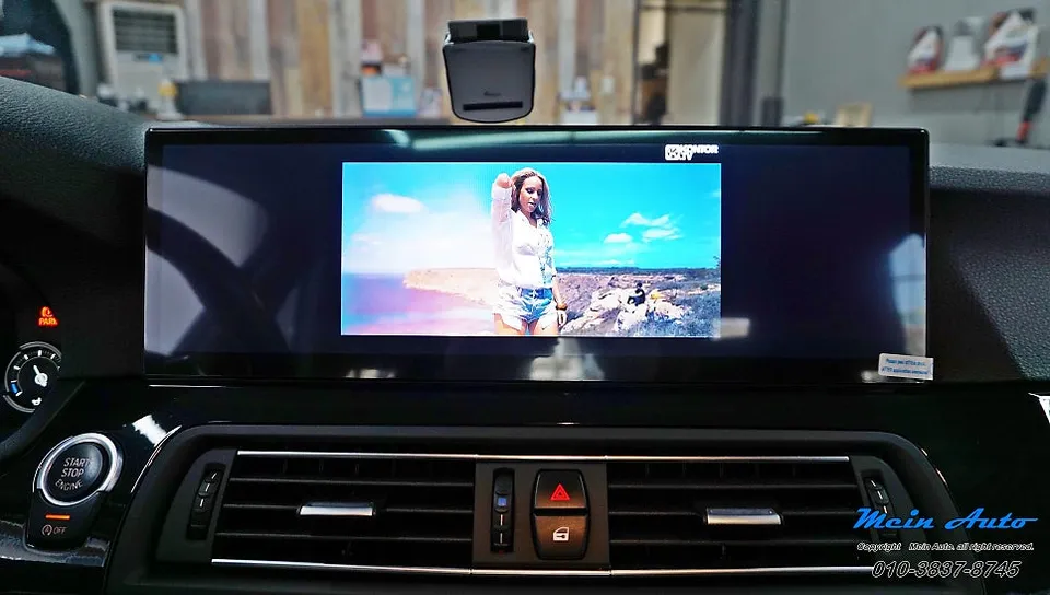 BMW 5 SeriesのAndroid Auto・CarPlay取付事例 施工写真 1-3