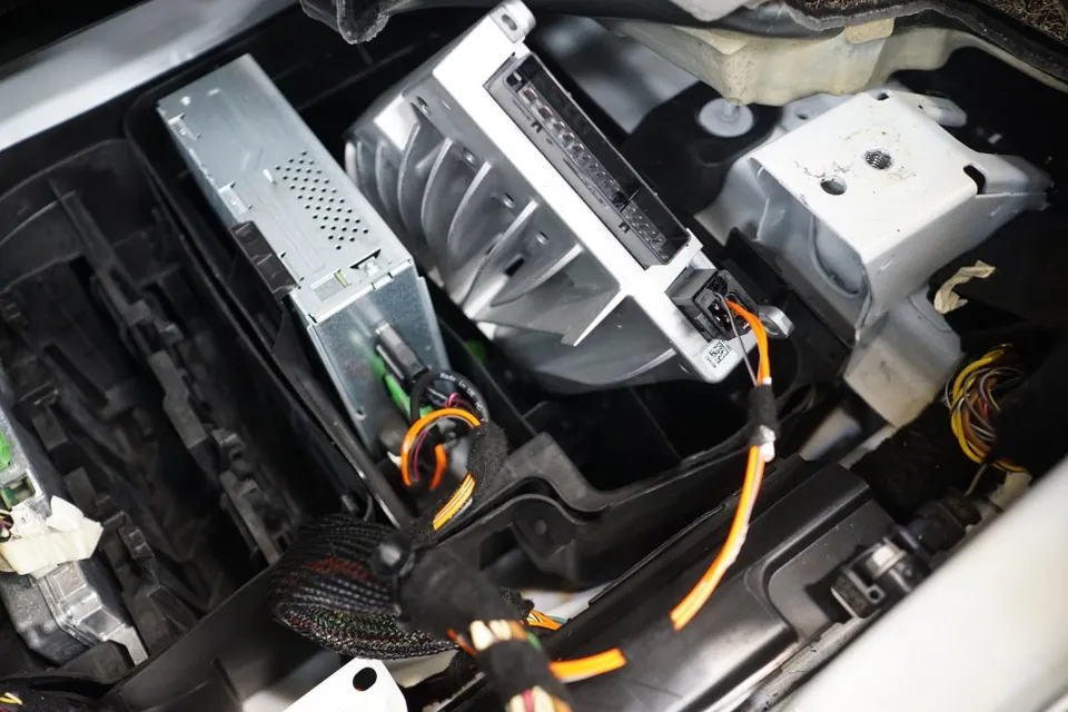 Mercedes-Benz GLE W166 car audio - Mercedes-Benz GLE W166 Car Audio Upgrade Review — Sound Enhanceme photo 4