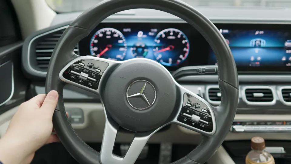 Mercedes-Benz GLE W167 steering wheel - Mercedes-Benz GLE W167 Steering Wheel Customization Review photo 3