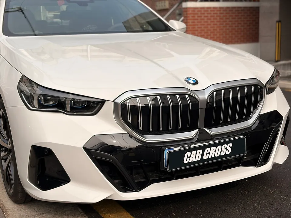 BMW G60 PPF施工事例|費用目安と仕上がり 施工写真 1-2