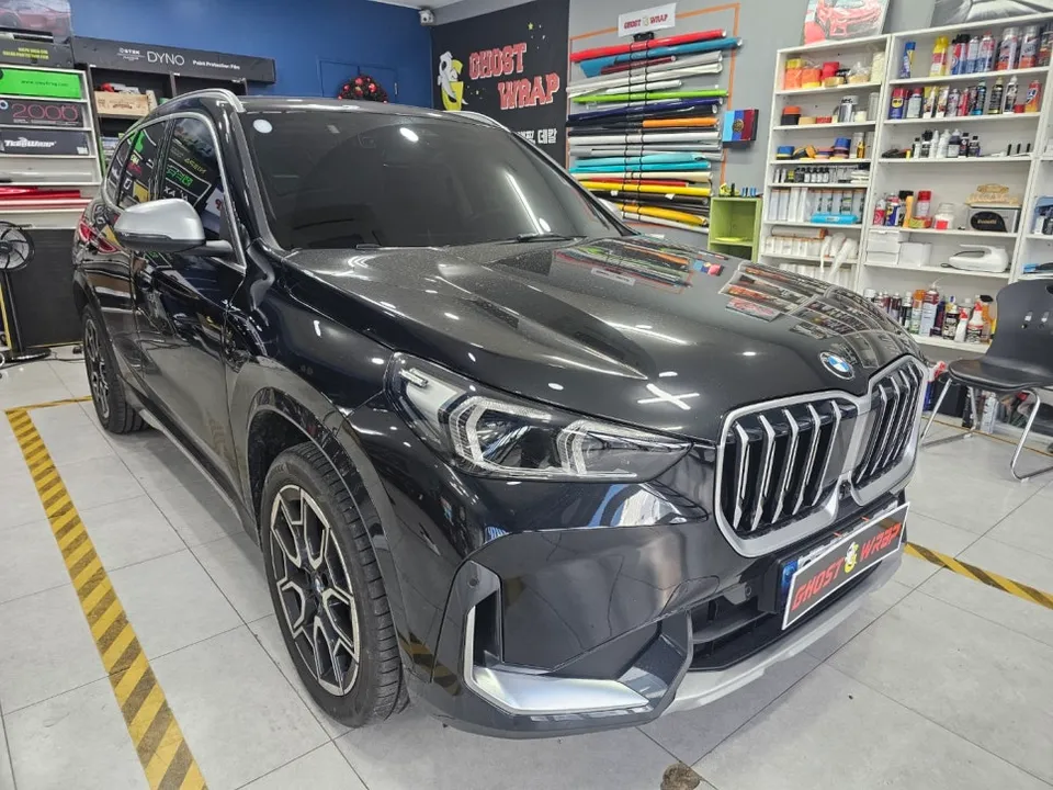 BMW X1 vinyl wrap - BMW X1 Vinyl Wrap Review: Side Mirror Color Change Cost photo 3