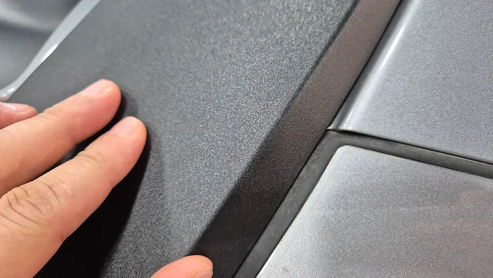 Kia Tasman vinyl wrap - Kia Tasman Vinyl Wrap Review — Glossy Trim Upgrade photo 3