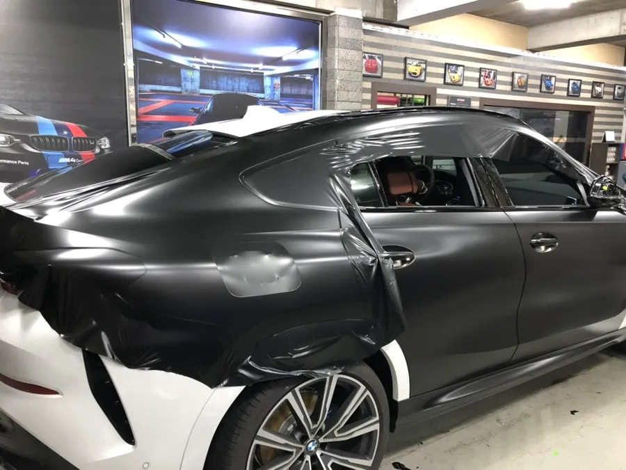 BMW X6 サテンブラックラッピング事例|費用目安・仕上がり 施工写真 2-3