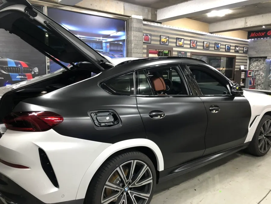 BMW X6 サテンブラックラッピング事例|費用目安・仕上がり 施工写真 3-3