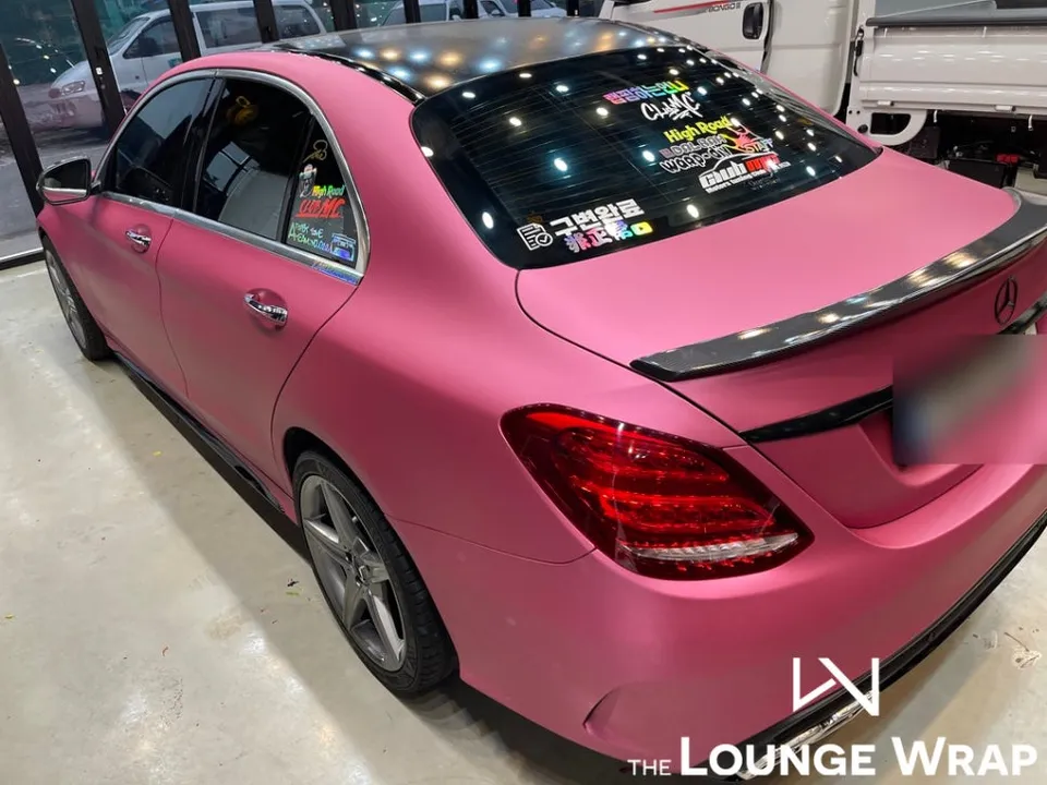 Mercedes-Benz Cクラスのカーラッピング事例|費用目安・仕上がり 施工写真 1-3