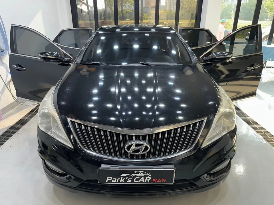 Hyundai Grandeur HGのカーフィルム施工事例 施工写真 1-3