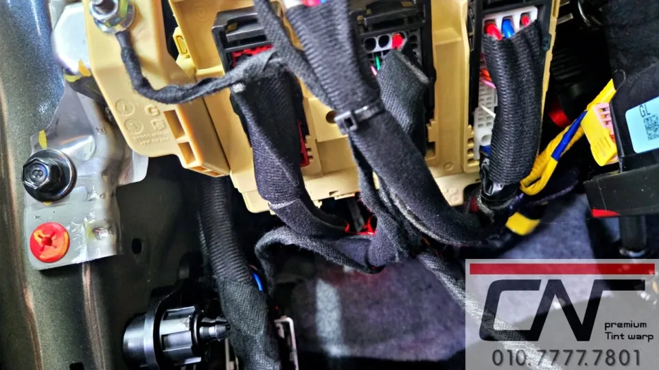 Kia K8 new car package - Kia K8 Hybrid Proximity Door Module Installation Review photo 3